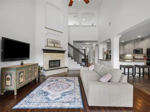 8000 Alophia Dr, Austin, TX 78739