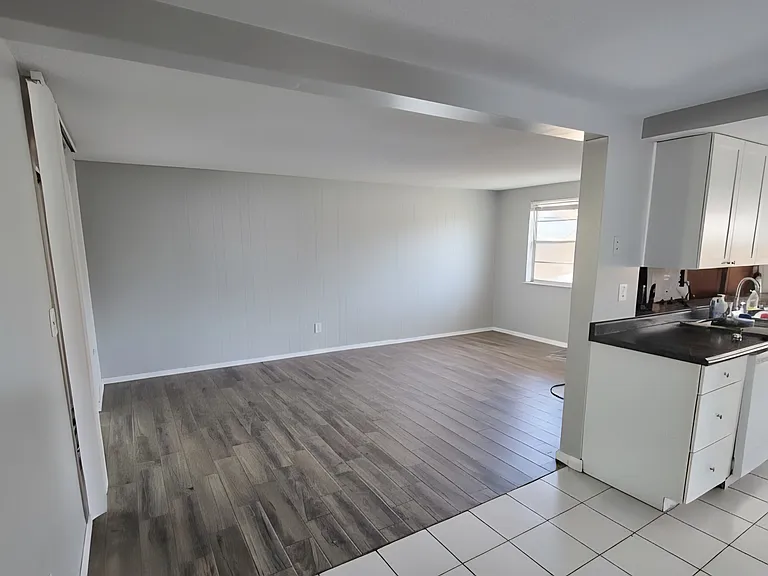 9004 Saint Regis Ln — Photo 8