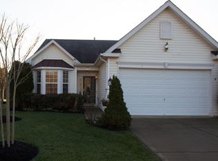 17381 Four Seasons Dr, Dumfries, VA 22025