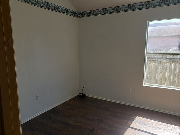 3rd image of 701 Minutemen Dr