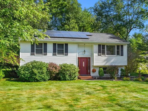 11 Robin Ln, Belchertown, MA 01007