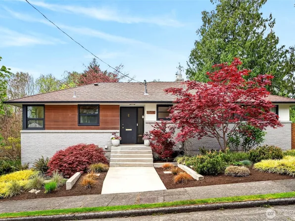 8683 Island Drive S, Seattle, WA 98118