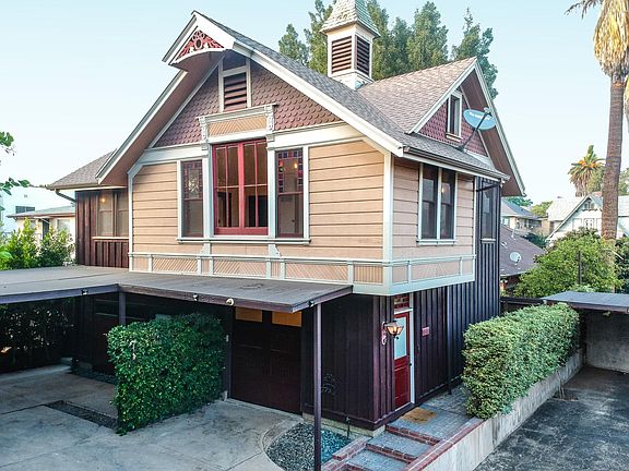 3rd image of 1319 Carroll Ave