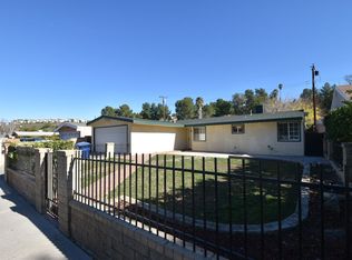 27264 Crossglade Ave, Santa Clarita, CA 91351