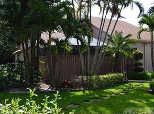 301 Summer Winds Ln, Jupiter, FL 33458