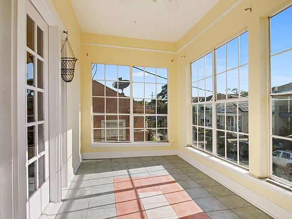 3rd image of 2704 Soniat St