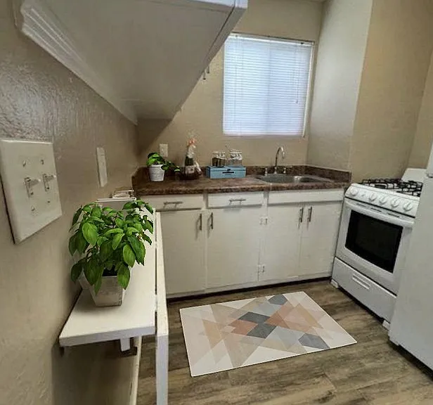 304 Cliff St — Photo 29