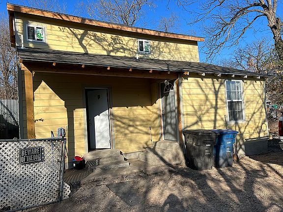 3rd image of 607 Monclova Aly