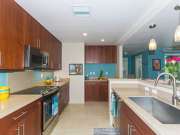 Kitchen, slide out drawers