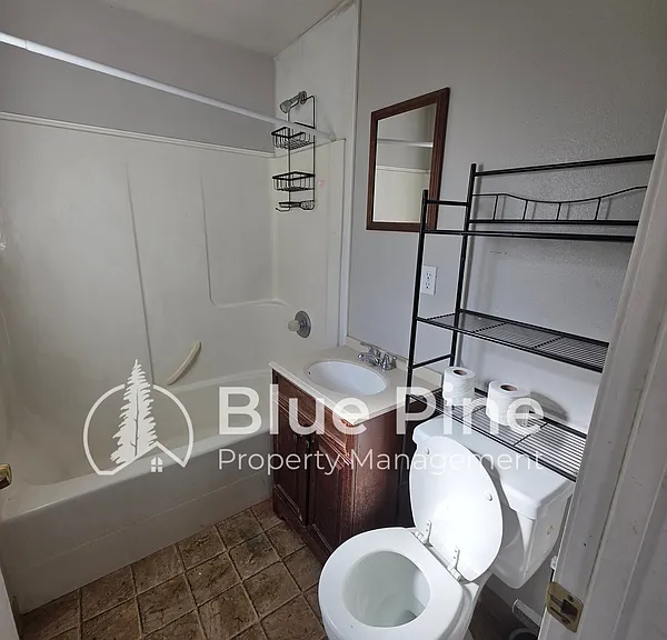340 N Water St #19 — Photo 5