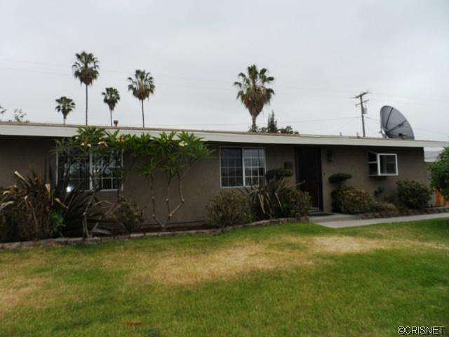 1st image of 16635 E Queenside Dr