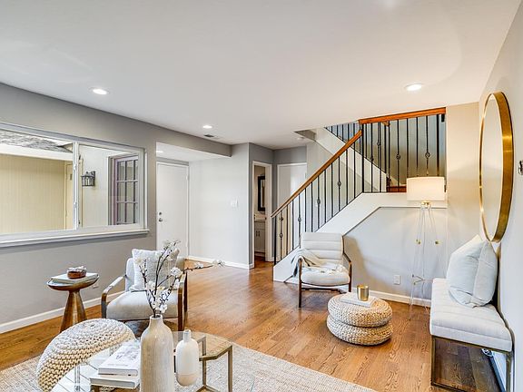 5th image of 1556 Lilac Ln
