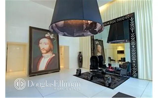 Rented by Douglas Elliman | media 49