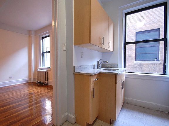 3rd image of 639 W 173rd St APT 3B