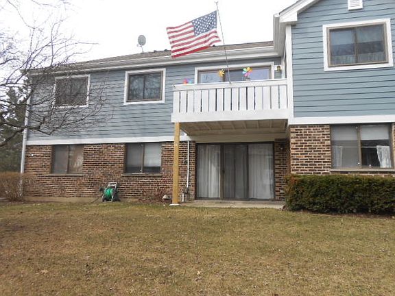 2nd image of 221 Hawthorne Ct Unit C2