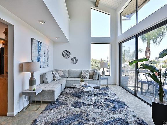 5th image of 12957 Bonaparte Ave APT 5