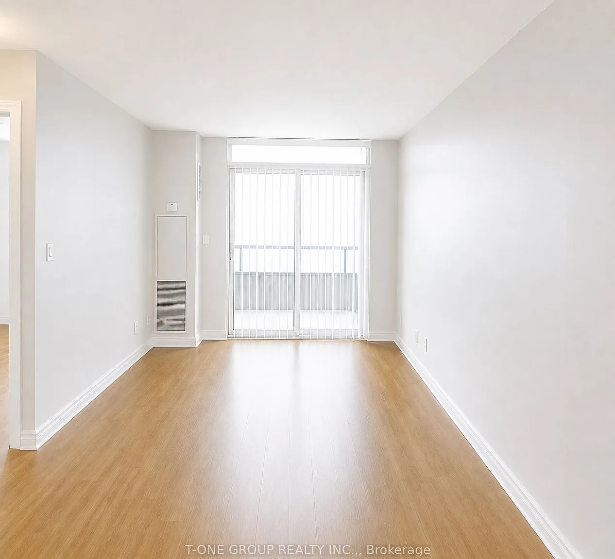 2 bed, $2,300 — Photo 4
