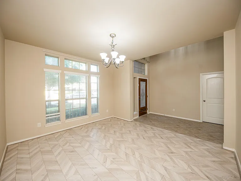 4019 Windmill Creek Dr — Photo 5