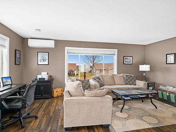 3rd image of 6A Spartan Circle Dr