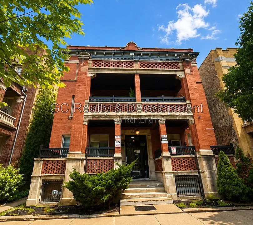 4326 S Michigan Ave #3N