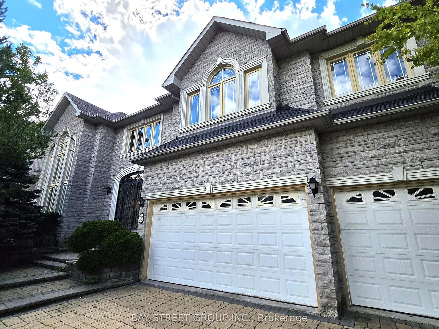 6 bed, $7,500 — Photo 1