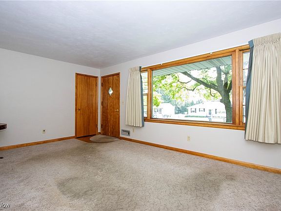3rd image of 229 Smucker St