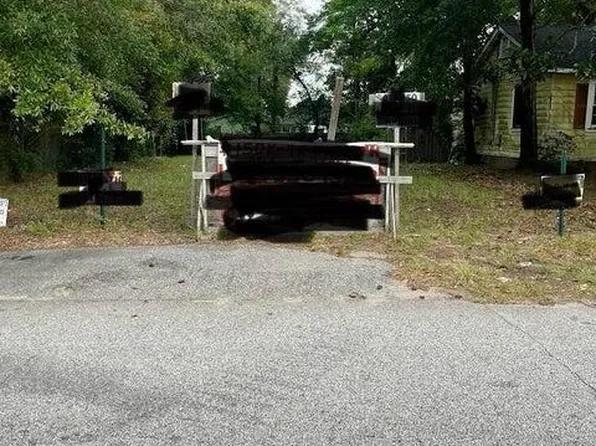 2016 Helm Ave, North Charleston, SC 29405