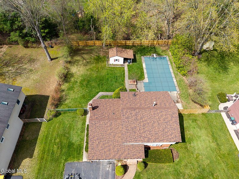 2nd image of 5113 Foxwood Drive
