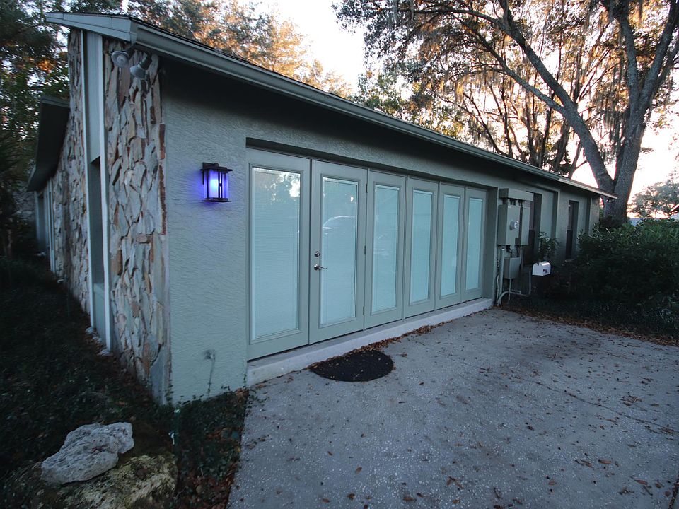 1st image of 18251 Clear Lake Dr
