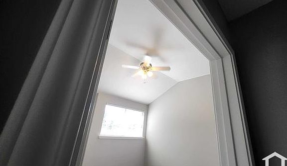 4th image of 14010 Marners Ct