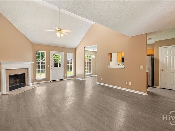 3rd image of 420 Laurel Hill Circle