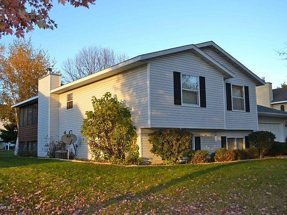 Front of Home (2) 
