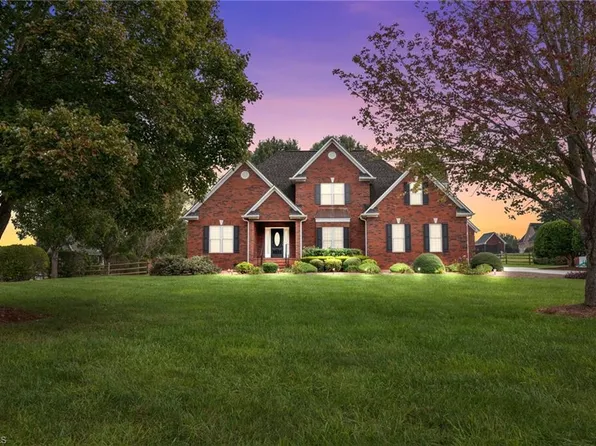 440 Fly Fisher Dr, Salisbury, NC 28147