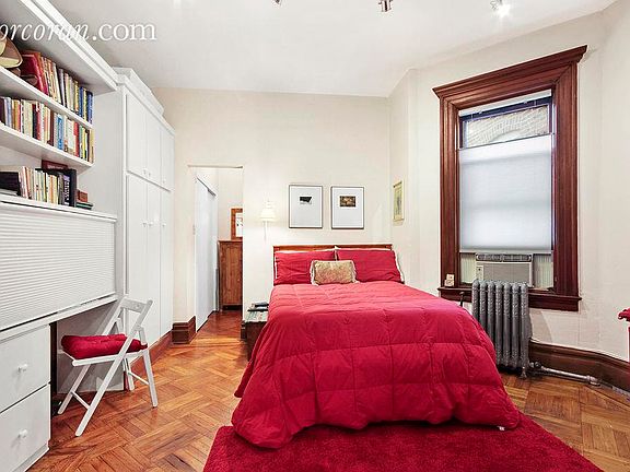 4th image of 205 Park Pl APT 16