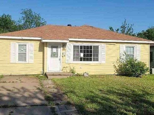 1st image of 2029 N 4th St
