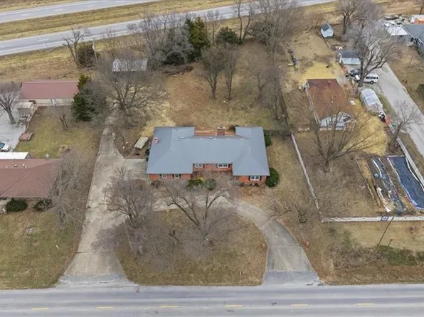 1005 N Old Highway 71, Adrian, MO 64720