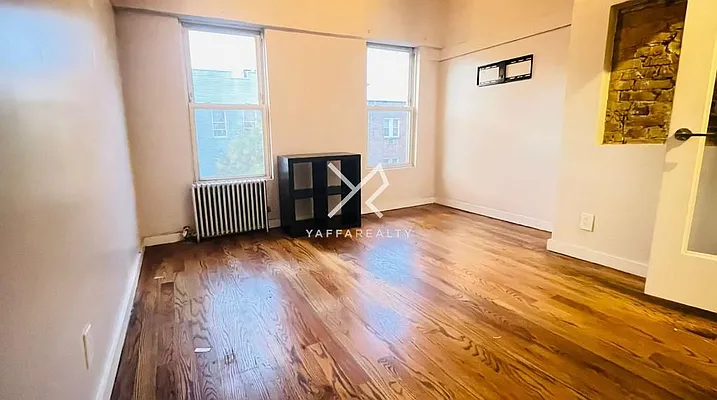 Rented by Yaffa Realty LLC | media 14