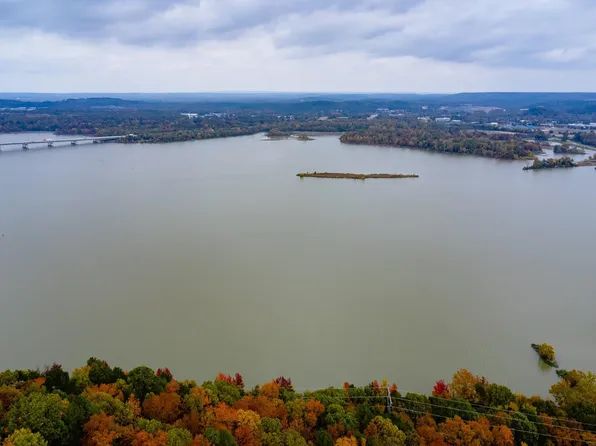 6 River View Point, Little Rock, AR 72227