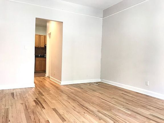 4th image of 514 E 88th St APT 2D