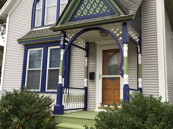 608 N Chicago Ave, South Milwaukee, WI 53172