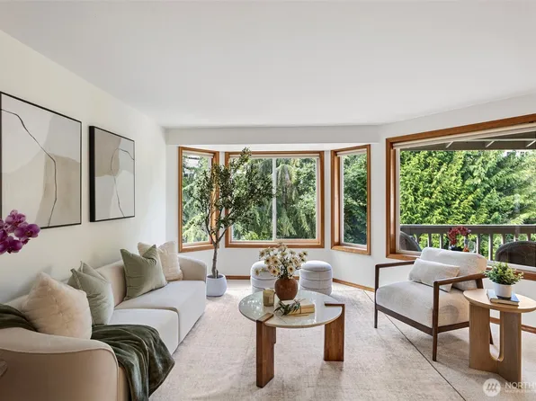 432 3rd Avenue S #B204, Edmonds, WA 98020