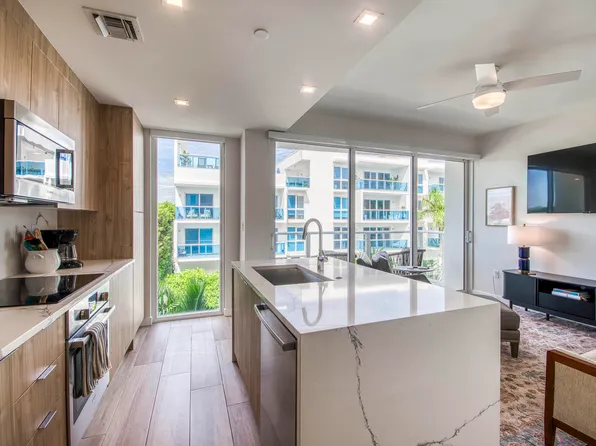 117 Lake Ave #303, Lake Worth, FL 33460
