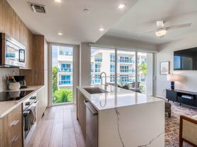 117 Lake Ave, Lake Worth, FL