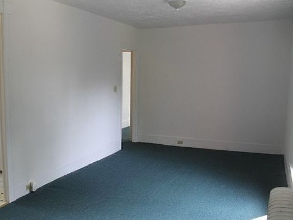 2nd image of 23 Northwest Rd