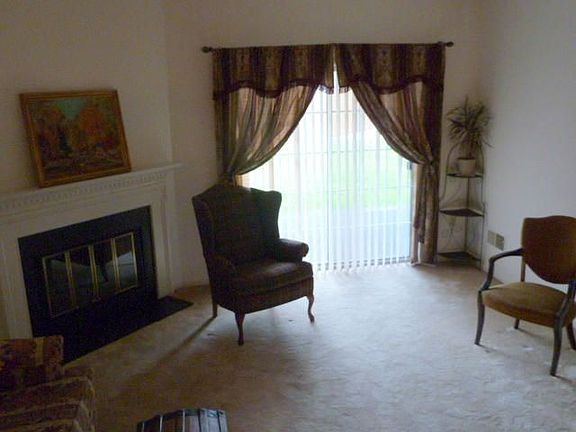 4th image of 173 Oak Knoll Cir