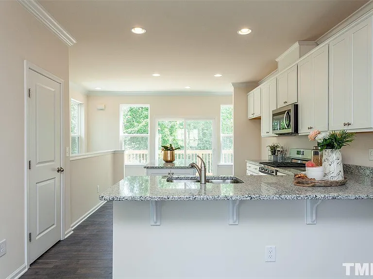 2251 Chattering Lory Ln — Photo 8