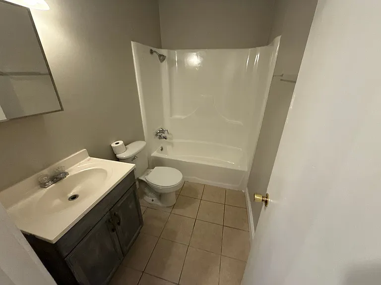 703 S 8th Ave — Photo 12