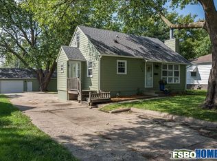706 3rd Ave SE, Altoona, IA 50009