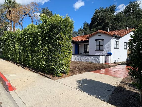 2nd image of 1574 N Orange Grove Ave