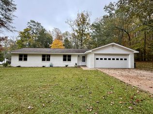 199 Oak Ridge Cir, Columbus, MS 39705